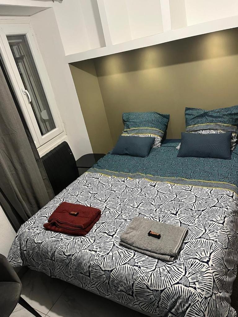 Charmant Studio Dans Maison Lejlighed Sarcelles Eksteriør billede