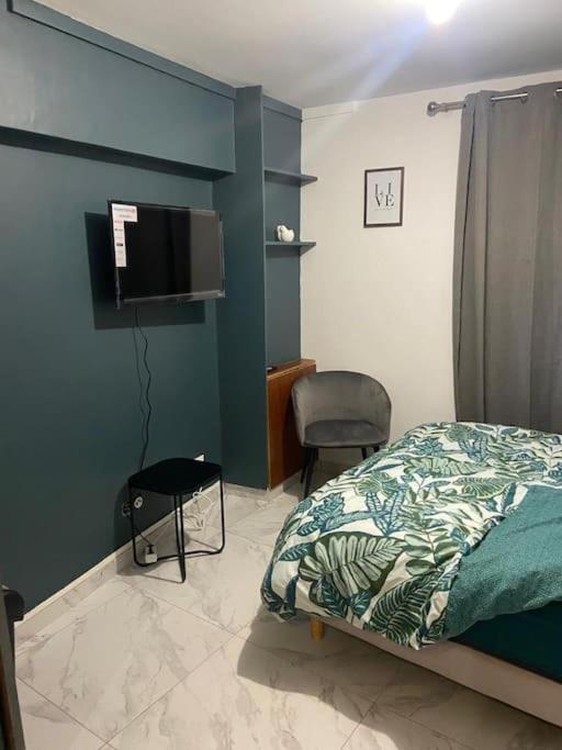 Charmant Studio Dans Maison Lejlighed Sarcelles Eksteriør billede